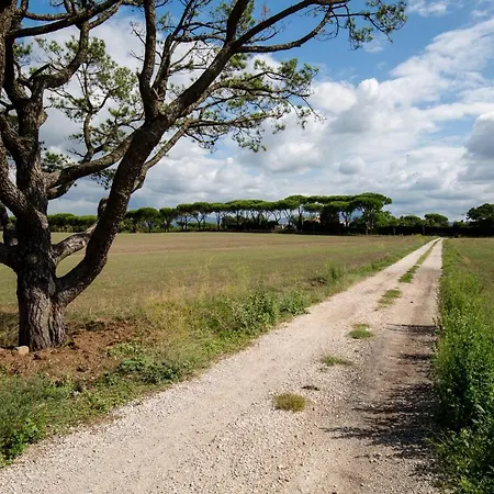 Aparthotel Tenuta Capizucchi 4*